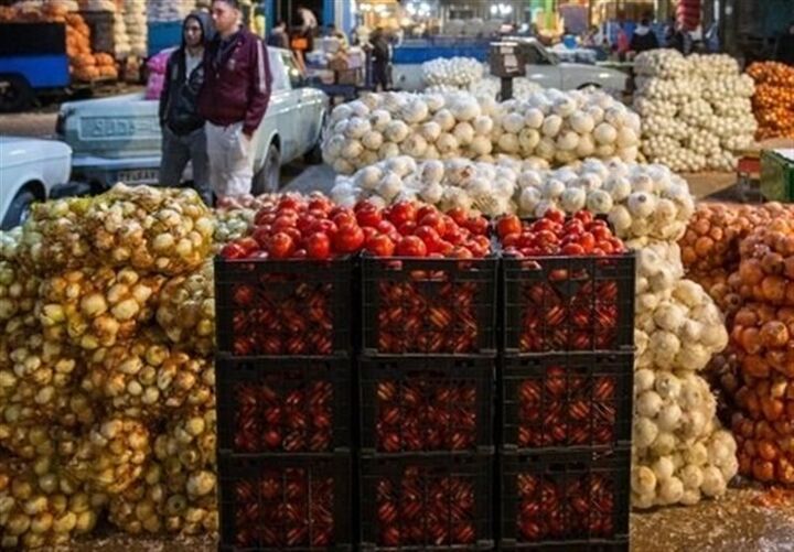 کاهش قیمت سیب زمینی و پیاز به ۱۶ تا ۲۰ هزار تومان