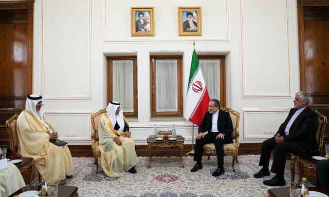 جزئیات دیدار معاون وزیر امورخارجه عربستان با عراقچی / موضوع مذاکرات چه بود؟ جزئیات دیدار معاون وزیر امورخارجه عربستان با عراقچی / موضوع مذاکرات چه بود؟