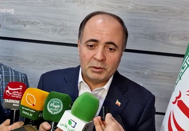 سیمان و آسفالت ارتباط خاک با محیط را قطع کرده است سیمان و آسفالت ارتباط خاک با محیط را قطع کرده است